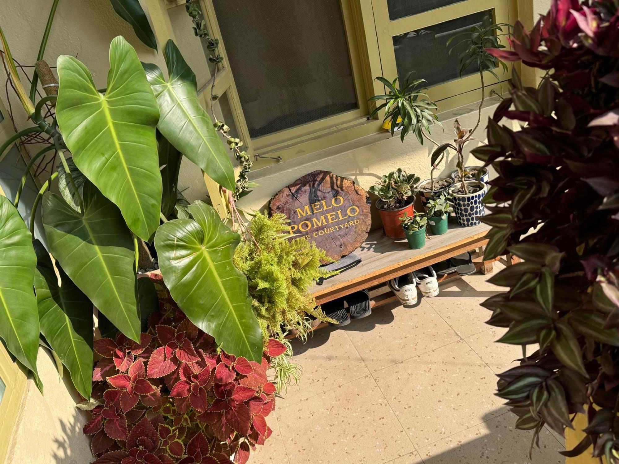 The Melo Pomelo Courtyard. Apartment Kathmandu Exterior photo